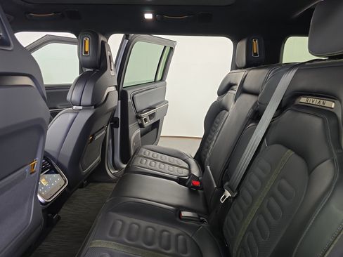 Used 2024 Rivian R1S Adventure AWD/4WD image 21