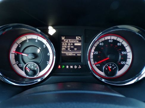 Used 2018 Dodge Grand Caravan SXT w/ Rear Park Assist Package image 17