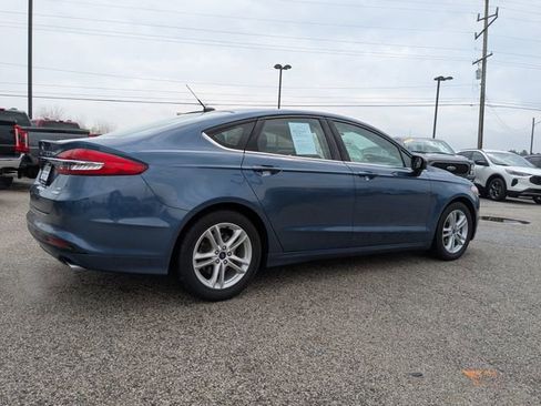 Used 2018 Ford Fusion SE w/ Fusion SE Technology Package image 13