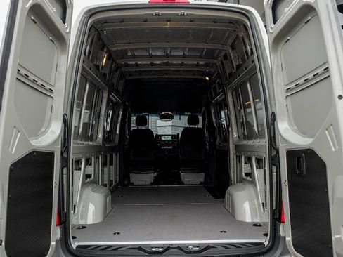 New 2026 Mercedes-Benz Sprinter 2500 image 10