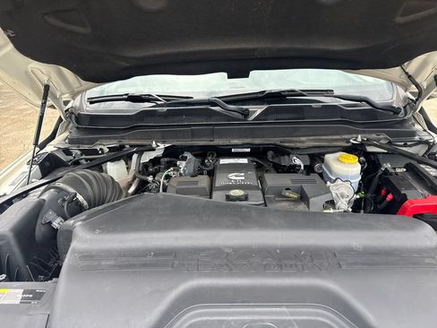 Used 2024 RAM 2500 Laramie AWD/4WD image 31
