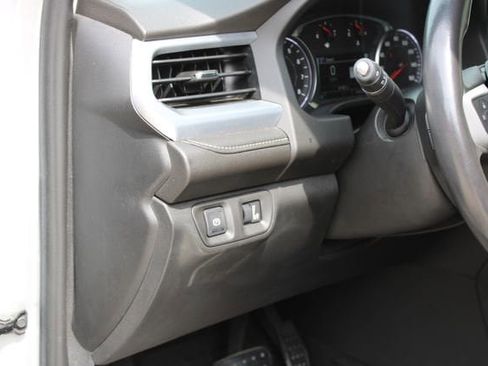 Used 2019 GMC Acadia SLT image 27