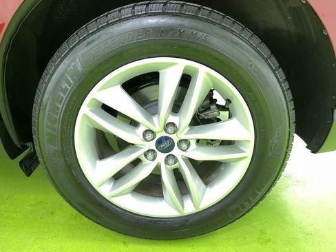 Used 2018 Ford Edge SEL w/ Equipment Group 201A image 15