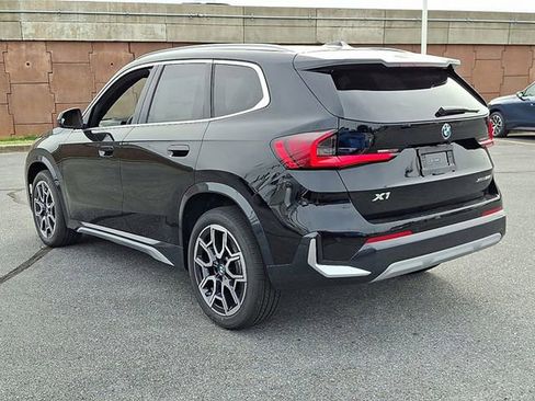 Used 2026 BMW X1 xDrive28i w/ Technology Package AWD/4WD image 3