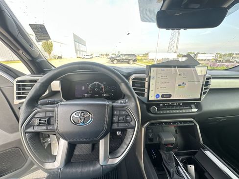 Used 2025 Toyota Sequoia Limited w/ TRD Off-Road Package AWD/4WD image 11