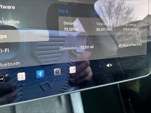 Used 2021 Tesla Model Y Long Range image 18