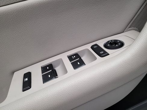 Used 2015 Hyundai Sonata SE w/ Option Group 09 FWD image 27