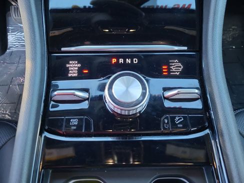 Used 2024 Jeep Grand Cherokee Overland w/ Trailer Tow Package image 25