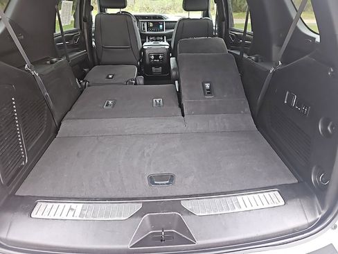 Used 2023 GMC Yukon Denali image 29