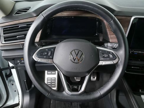 Certified 2025 Volkswagen Atlas SEL Premium R-Line image 13