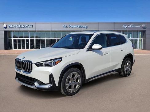 Used 2025 BMW X1 xDrive28i AWD/4WD image 2