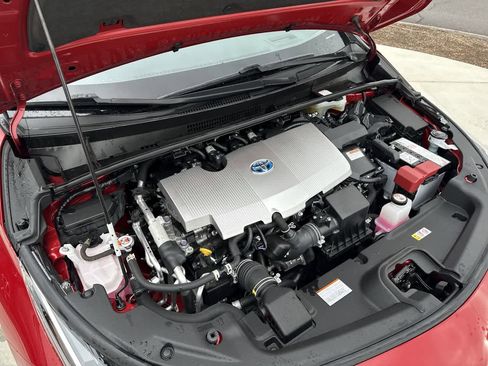 Used 2022 Toyota Prius Prime Limited image 7