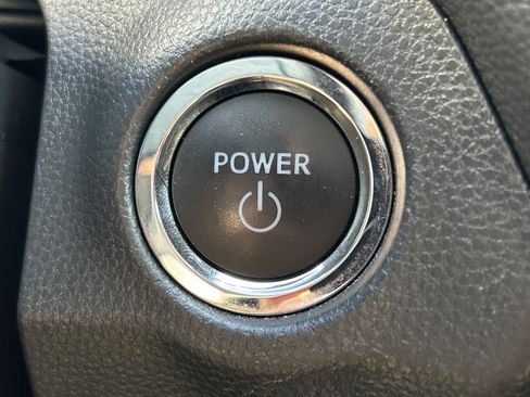 Certified 2025 Toyota RAV4 XLE AWD/4WD image 31