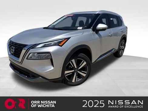 Used 2023 Nissan Rogue SL w/ SL Premium Package FWD image 1