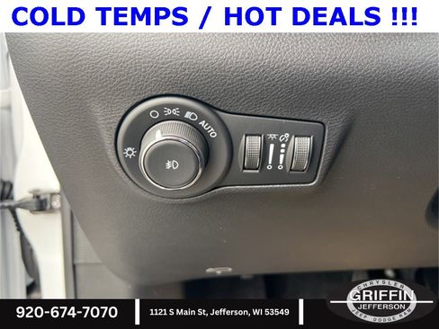 New 2025 Jeep Compass Latitude w/ Sun & Sound Group image 16