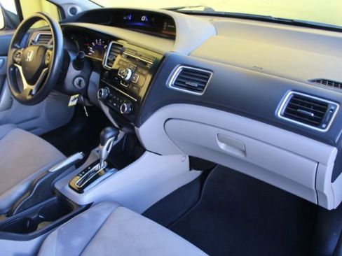 Used 2013 Honda Civic LX image 11