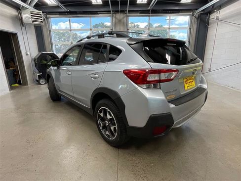 Used 2018 Subaru Crosstrek 2.0i Premium w/ Popular Package #3 AWD/4WD image 3