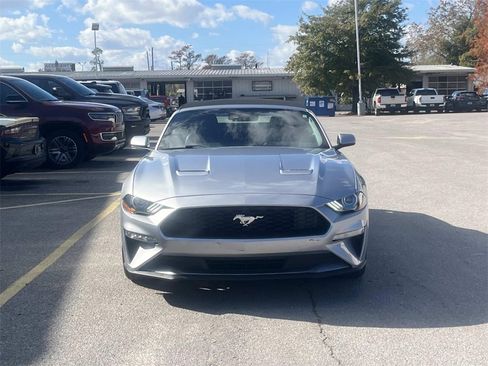 Used 2023 Ford Mustang Premium image 8