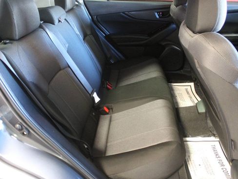 Used 2023 Subaru Impreza 2.0i Premium image 11