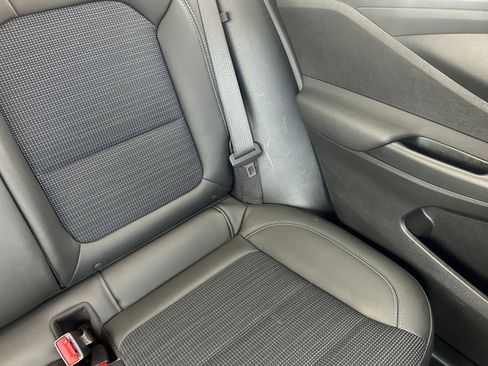 Used 2025 Buick Envista Preferred image 37