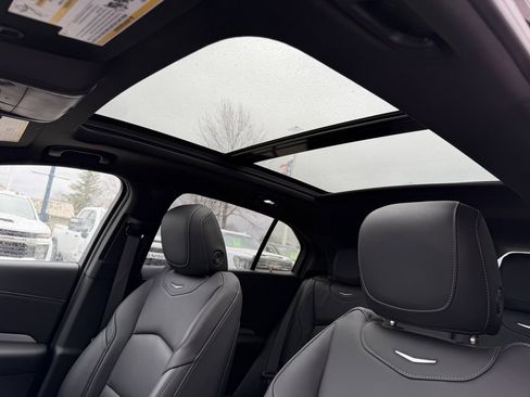 Used 2020 Cadillac XT4 Premium Luxury image 15