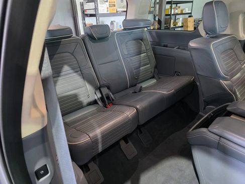 Used 2023 Lincoln Navigator Black Label AWD/4WD image 25
