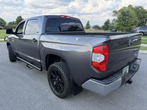 Used 2017 Toyota Tundra SR5 w/ SR5 Upgrade Package AWD/4WD image 7