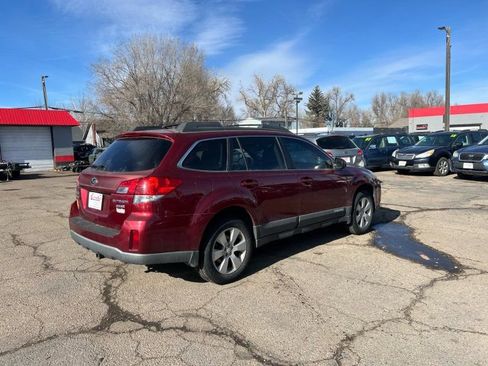Used 2011 Subaru Outback 2.5i Premium w/ All-Weather Pkg image 6