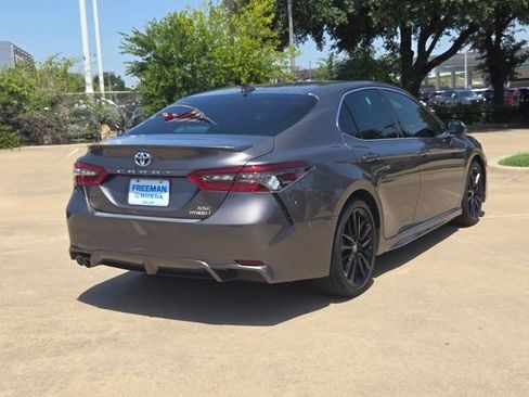 Used 2022 Toyota Camry XSE w/ Cold Weather Package FWD image 5