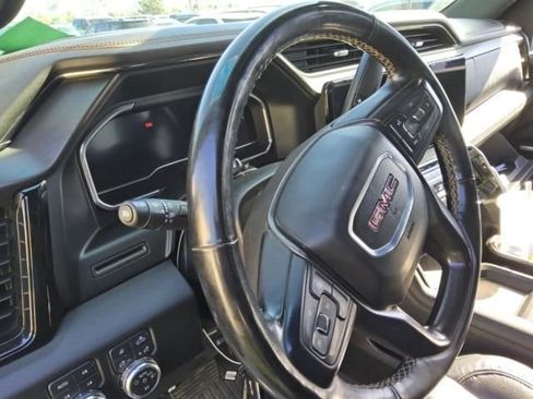 Used 2024 GMC Sierra 2500 AT4 w/ AT4 Preferred Package image 3