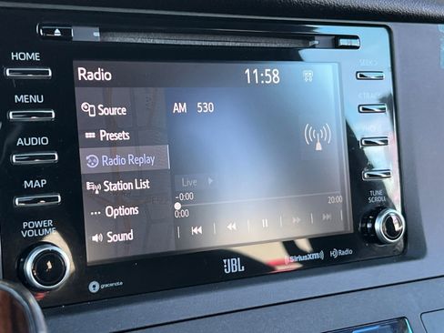 Certified 2020 Toyota Sienna Limited image 17