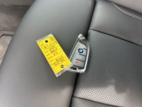 Used 2023 BMW X4 M40i w/ Premium Package image 37