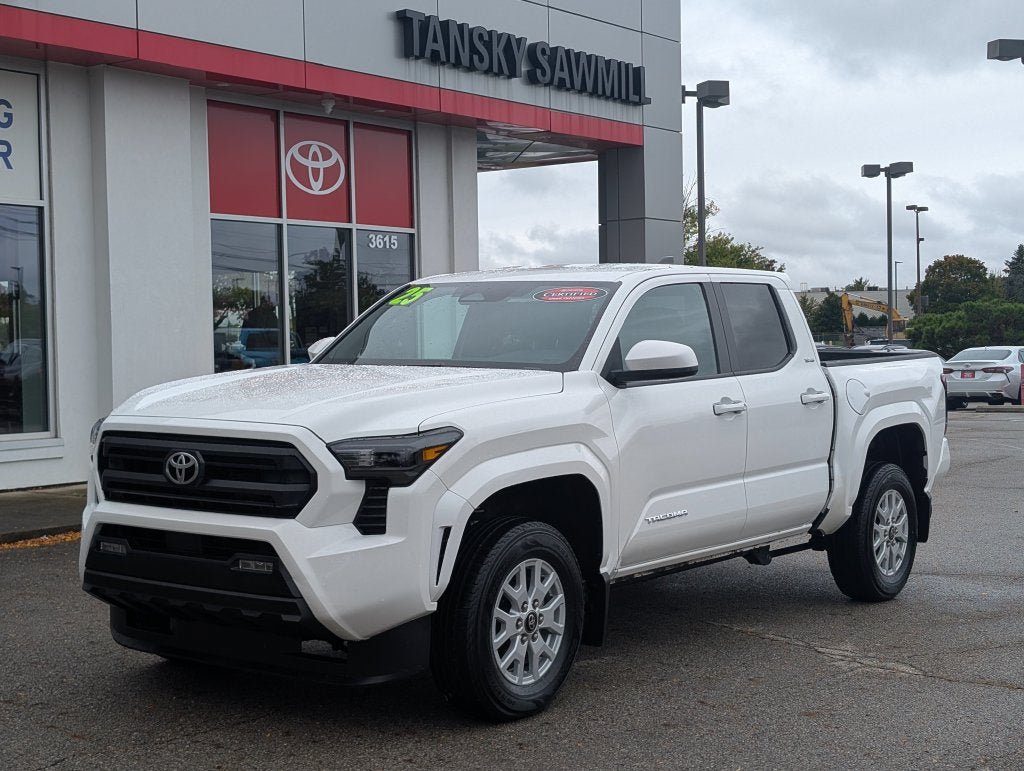 Certified 2025 Toyota Tacoma SR5 AWD/4WD image 3