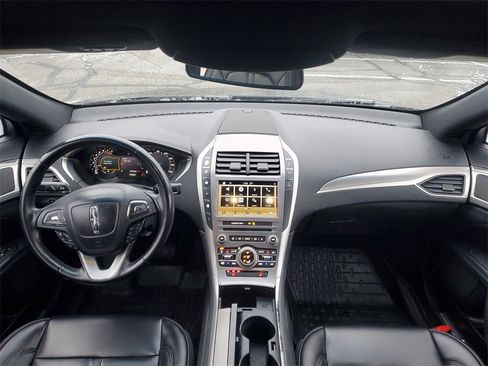 Used 2017 Lincoln MKZ Premiere image 19