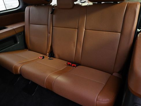 Used 2017 Toyota Sequoia Platinum AWD/4WD image 20