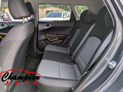 Used 2020 Kia Soul GT-Line FWD image 17