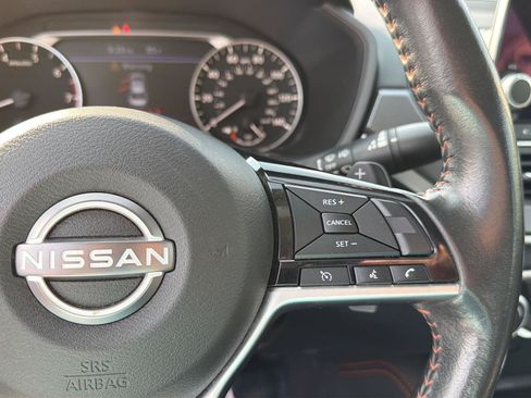 Used 2024 Nissan Altima 2.5 SR FWD image 22
