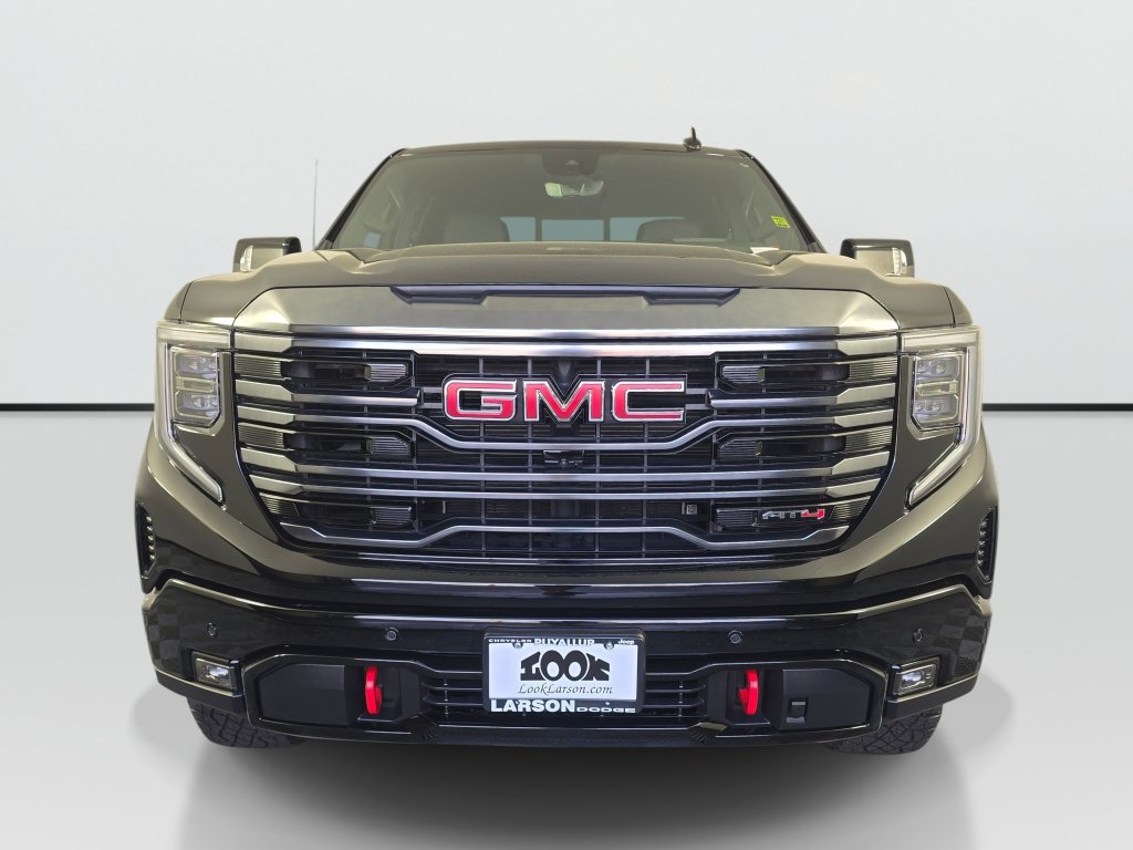 Used 2024 GMC Sierra 1500 AT4 w/ Technology Package AWD/4WD image 9