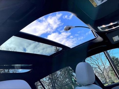 Certified 2026 Mercedes-Benz GLB 250 4MATIC image 30