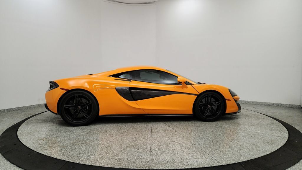 Used 2016 McLaren 570S Coupe RWD image 6