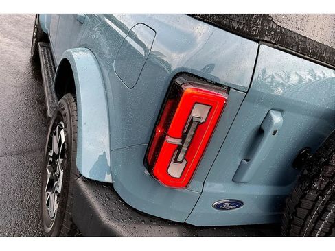 Used 2023 Ford Bronco Outer Banks image 29