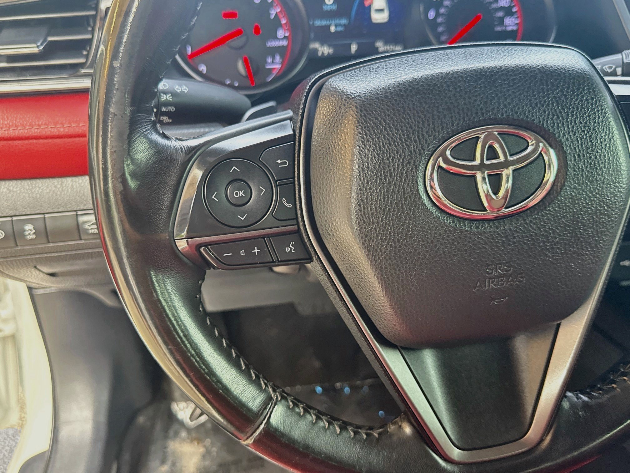 Used 2022 Toyota Camry XSE FWD image 36