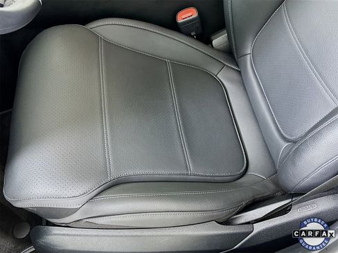 Certified 2025 Mercedes-Benz C 300 Sedan image 19