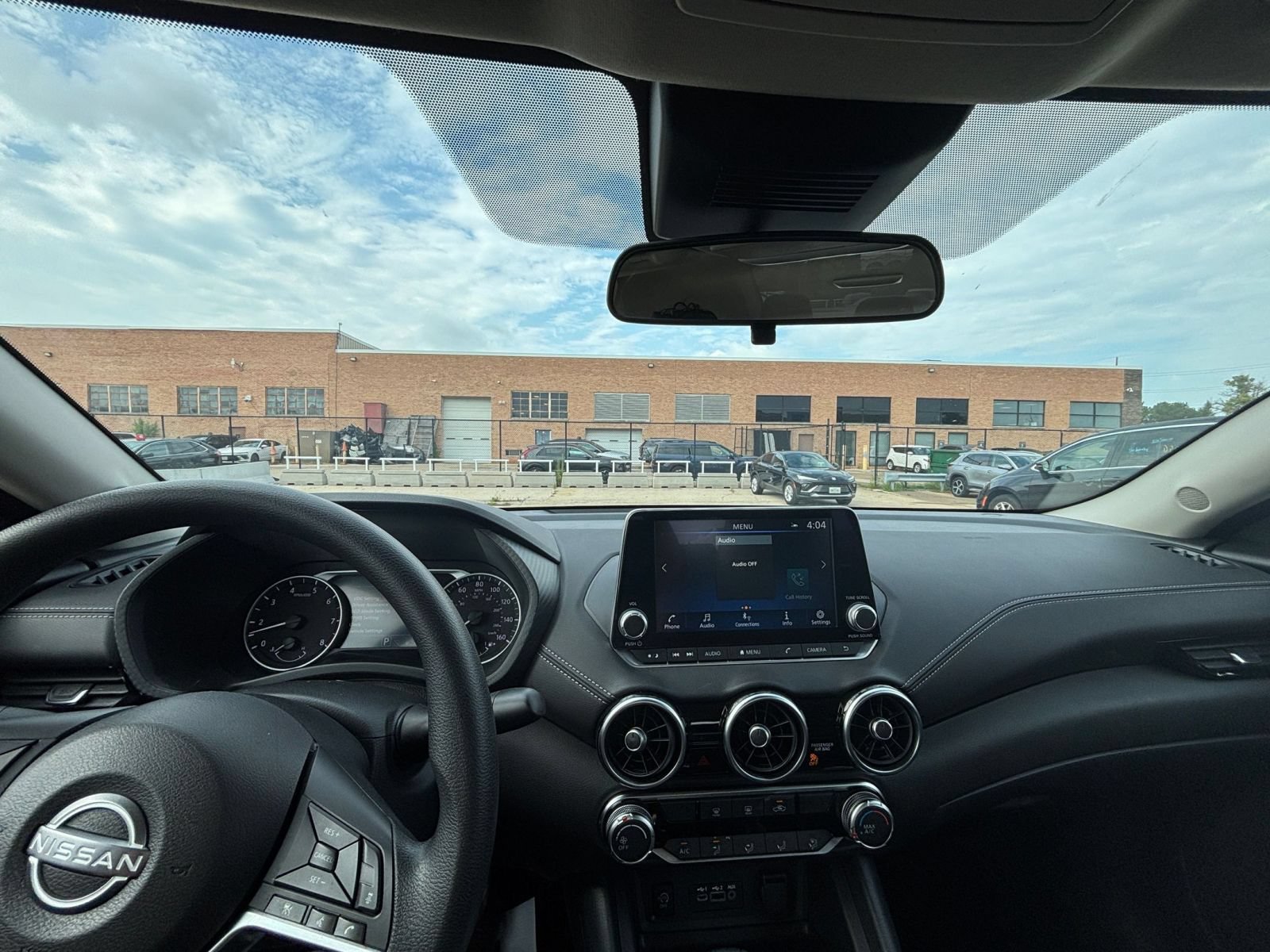 Used 2025 Nissan Sentra SV FWD image 30