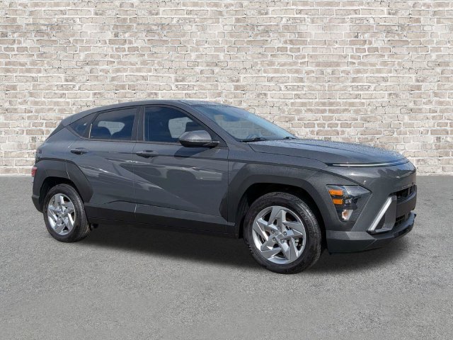 Used 2024 Hyundai Kona SE FWD image 1