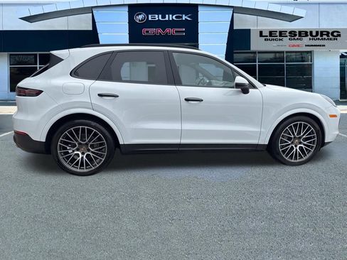 Used 2022 Porsche Cayenne S AWD/4WD image 8