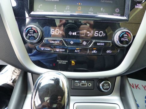 Used 2020 Nissan Murano SL w/ Moonroof Package FWD image 33