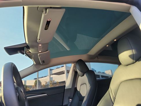 Used 2023 Tesla Model 3 Standard Range image 20