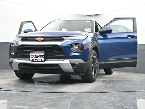 Used 2021 Chevrolet TrailBlazer LT w/ Convenience Package image 49