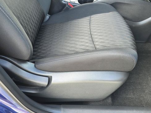 Used 2018 Nissan Rogue SV FWD image 17